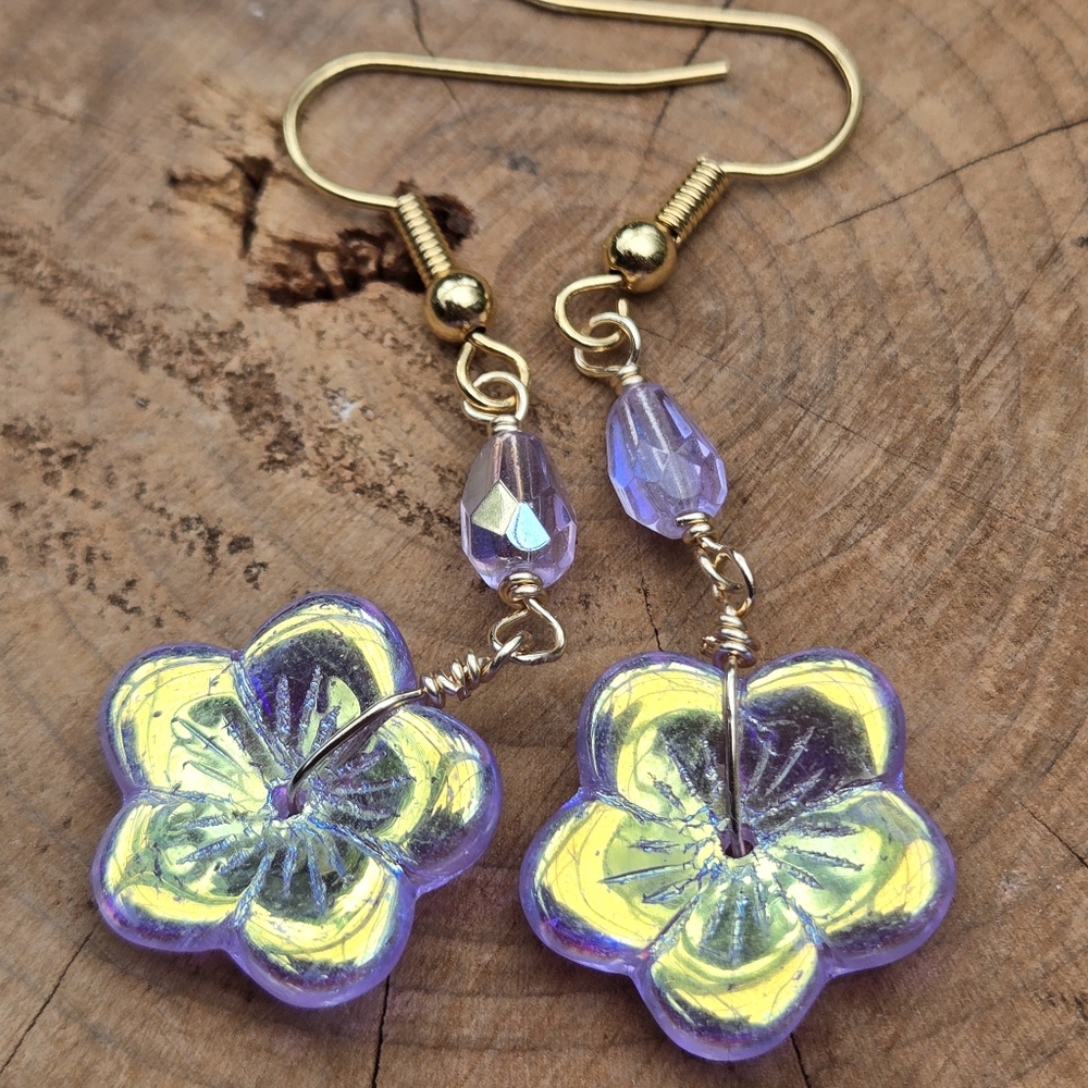 Thistle Purple AB Czech Glass Flower Dangle Earrings, NEW 18K Gold Plated Hooks - Picture 5 of 9